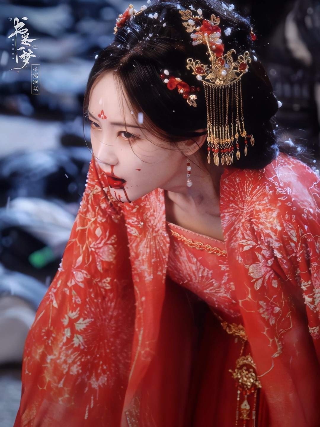 李一桐又一个人生镜头李一桐我要封你为破碎感的神！挥剑自刎好会演，在虐观众的赛道