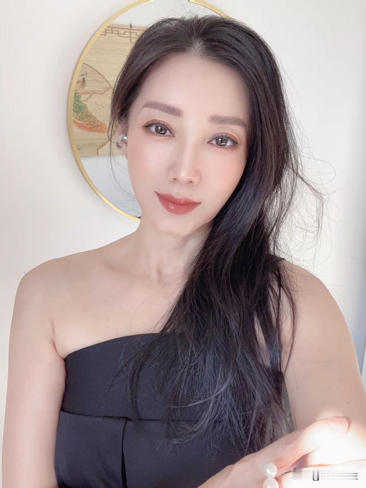 看到一段话，很喜欢：“我喜欢独处，我能控制好自己的一切，所以，如果你想赢得我的心