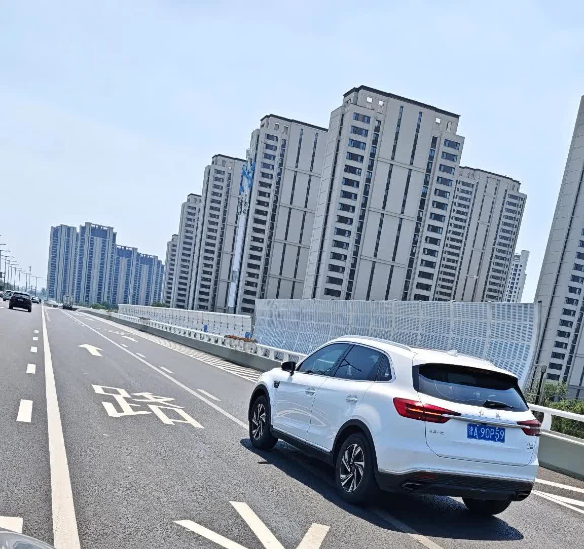 我的发现2025年6月21日，天津市经过新的路面改造，路面新标识也来了。