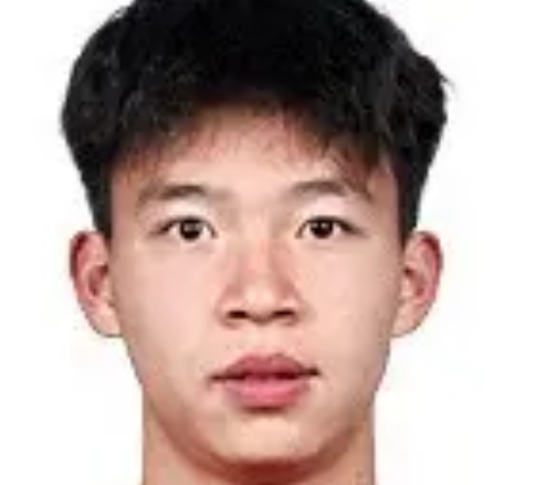 足球报：浙江俱乐部并未收到海外球队对王钰栋的明确求购意向球迷说假的，不可能这
