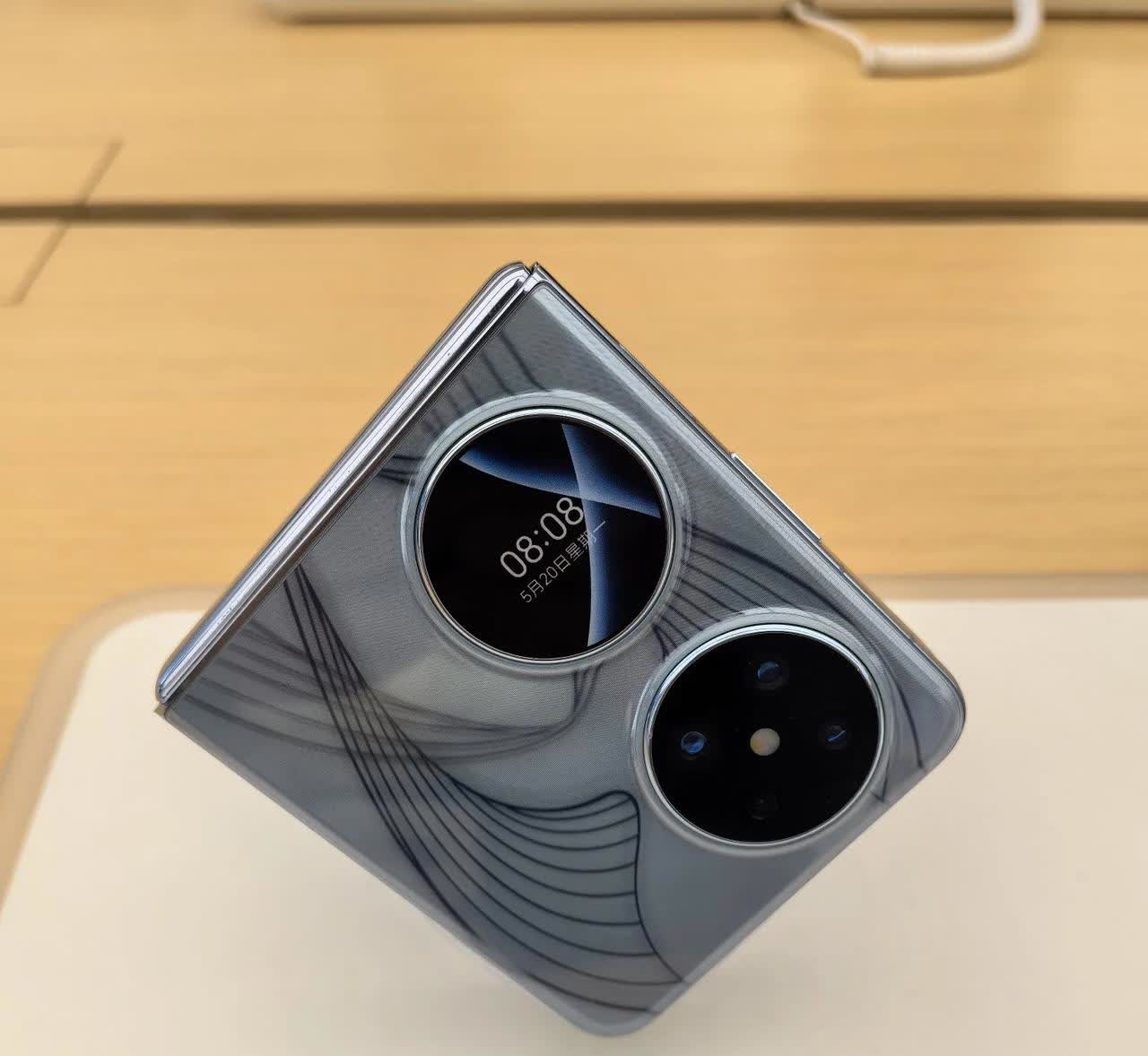 原来的BBA那几款都是50万左右，现在降价降得还是卖不过问界M9。说明那几款车在
