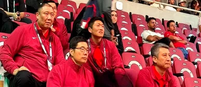 赢韩国后连夜盯新西兰录像，中国队教练组在怕什么？怕的不是输，是怕没准备好