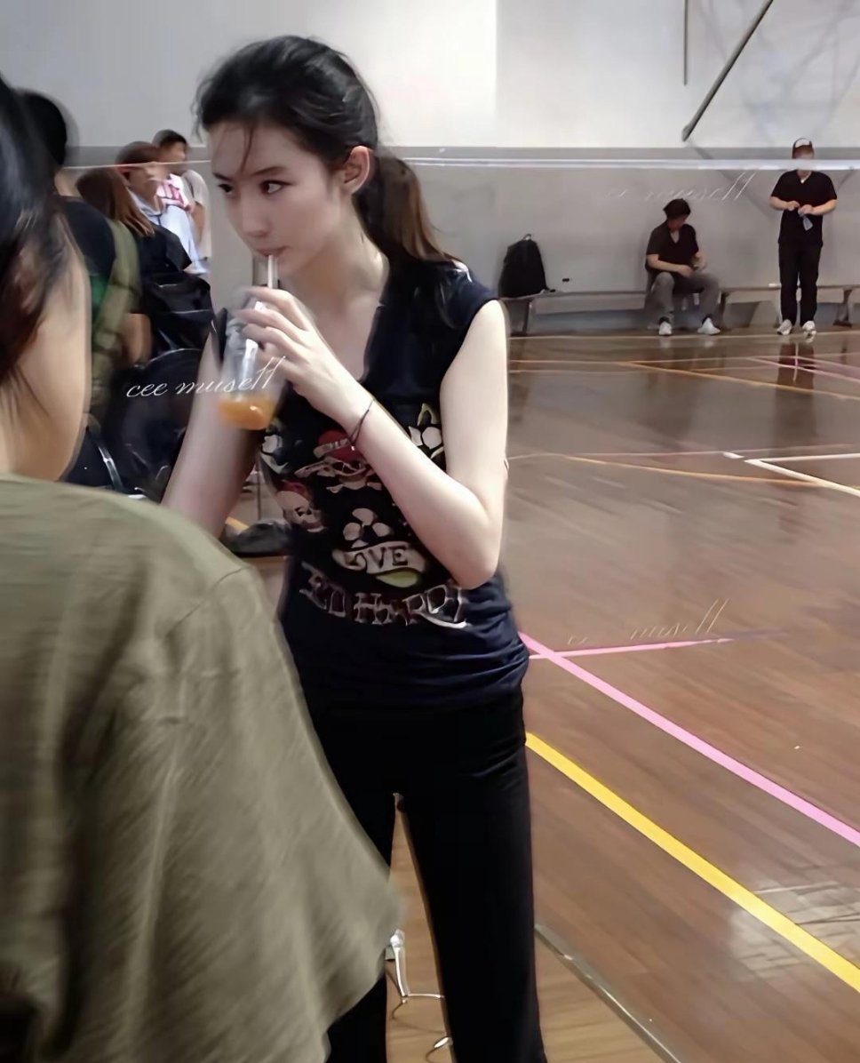 真是人类吗!太美了