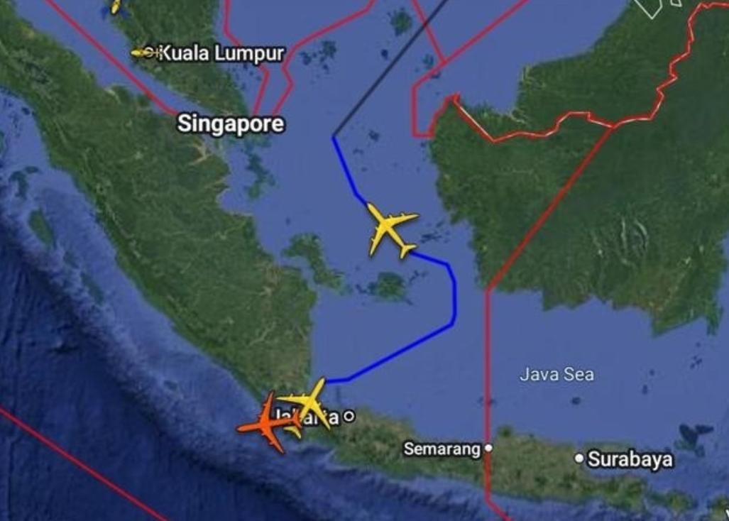 大事不妙！日本起飞3架加油机，专给美军轰炸机“喂油”，大战要来了？雷达监测到，有