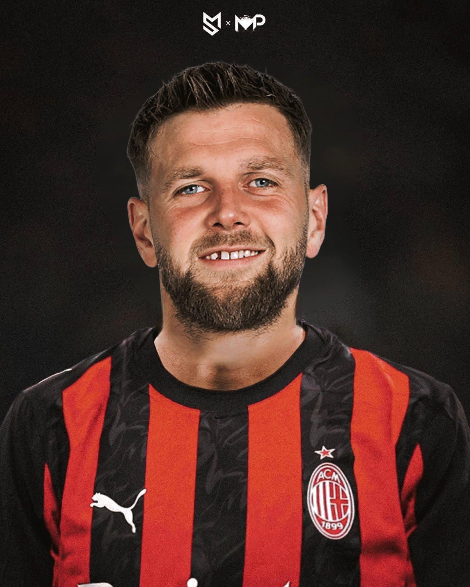 AC米兰维蒂耶洛：👉菲尔克鲁格加盟。AC米兰也决定引进一名后卫。正在寻找一