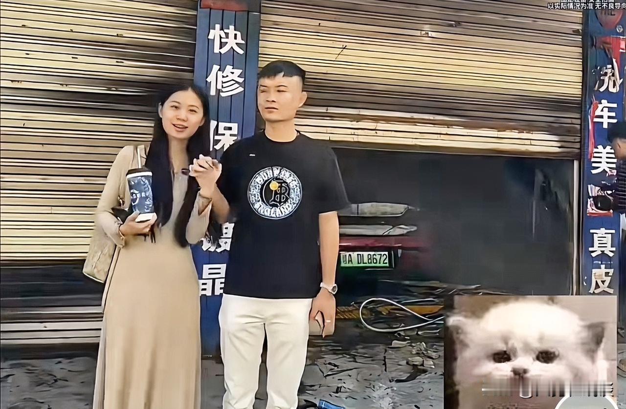 海南小米汽车着火事故，看起来这对情侣没有任何影响，还有点高兴的样子！这次的事情
