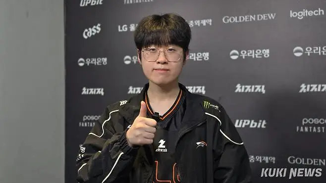 LCK杯HLE以2比1击败BRO后，Zeus在采访中指出现在队内最大的问题是什么