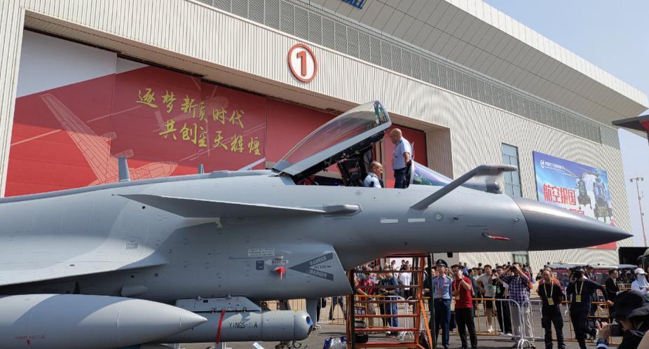 乌兹别克斯坦歼-10CE服役，22亿美元孟加拉大单即将落锤？2026年8月
