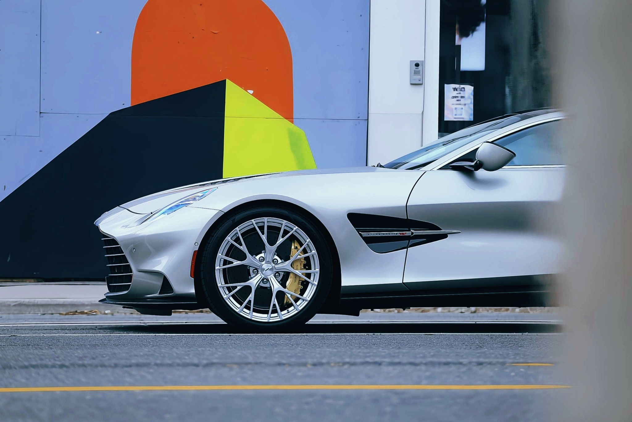 AstonMartinVanquish“GOLDENEYE”astonm