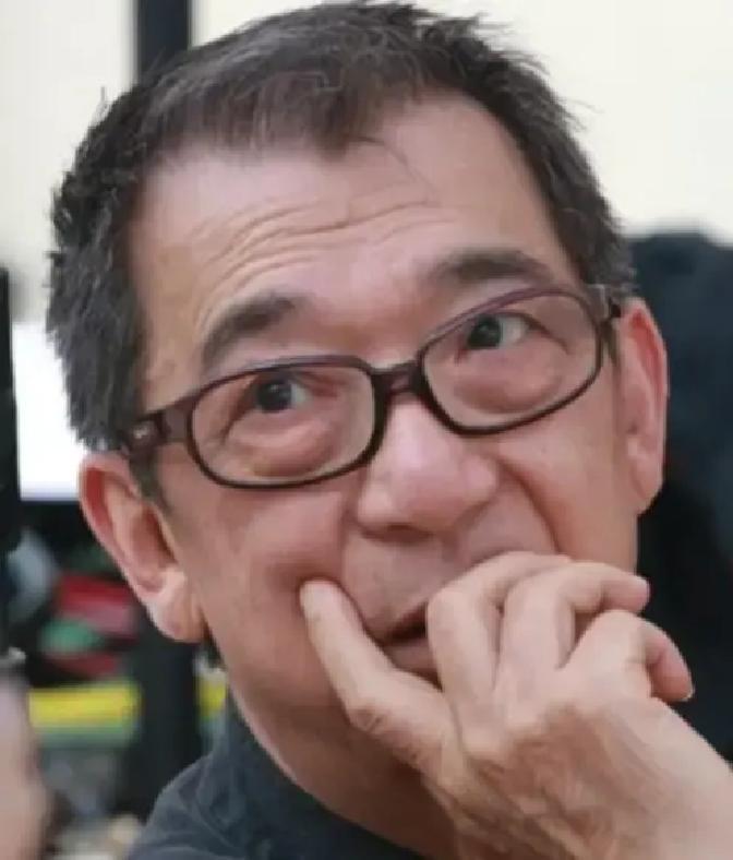 郭宝昌这人，一辈子就干成一件事，把自家那点事儿写透了。他被卖进同仁堂乐家，