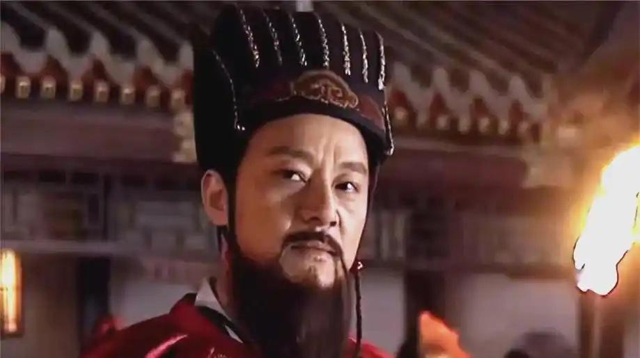 1582年，张居正刚病故，明神宗就下令解除“大伴”冯保职务并抄家。不料，冯保抄没
