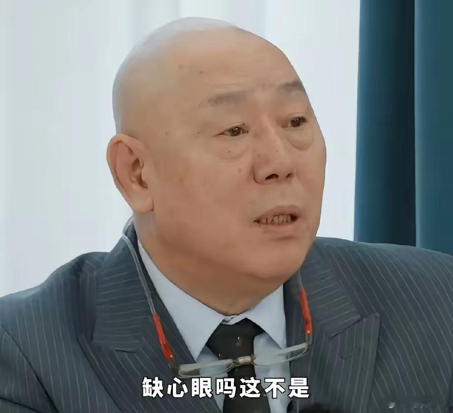 李沐宸表示自己不会去拍长剧，因为长剧给不了她想要的片酬和角色。曾志伟教她，不要把