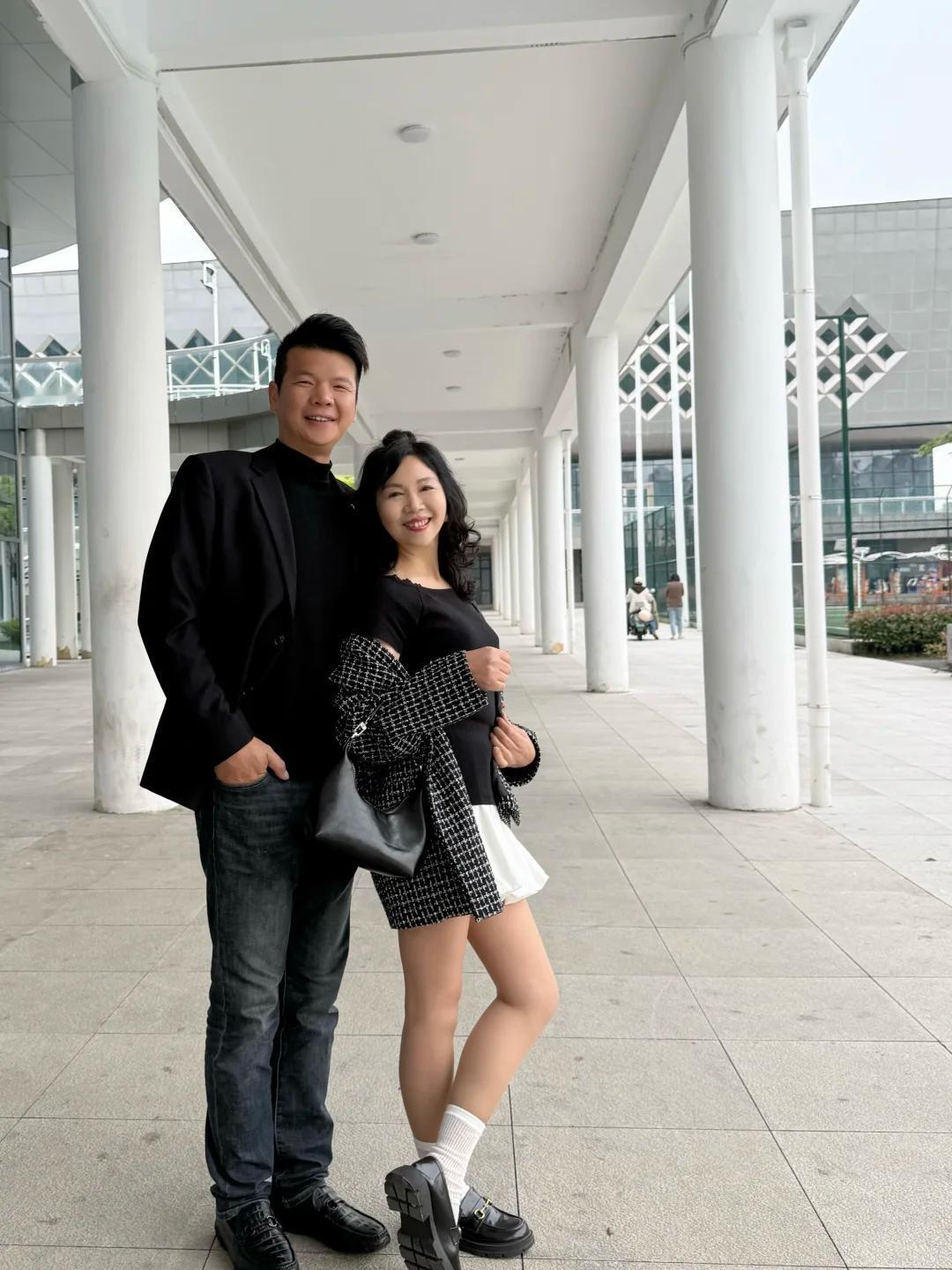 我不信62岁的人，还显着这么年轻啊！