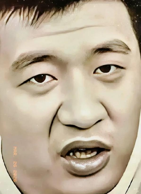 网传张雪峰私下反差太大了！闺蜜在他公司当助理，曝了大实话：镜头前的他伶牙俐齿、杀