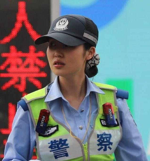 辅警改革将‌层级化管理‌、‌岗位精细化及量化考评‌机制全面整合！1，‌层级化