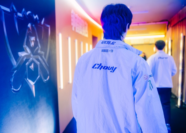 至少今年不是八强了! Chovy个人S赛战绩: 8-8-8-4-8-4-