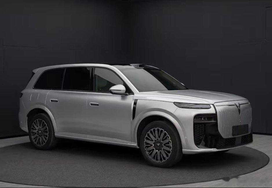 岚图泰山8申报，尺寸稍短，大五座布局！新车长宽高分别为5200/2025/181