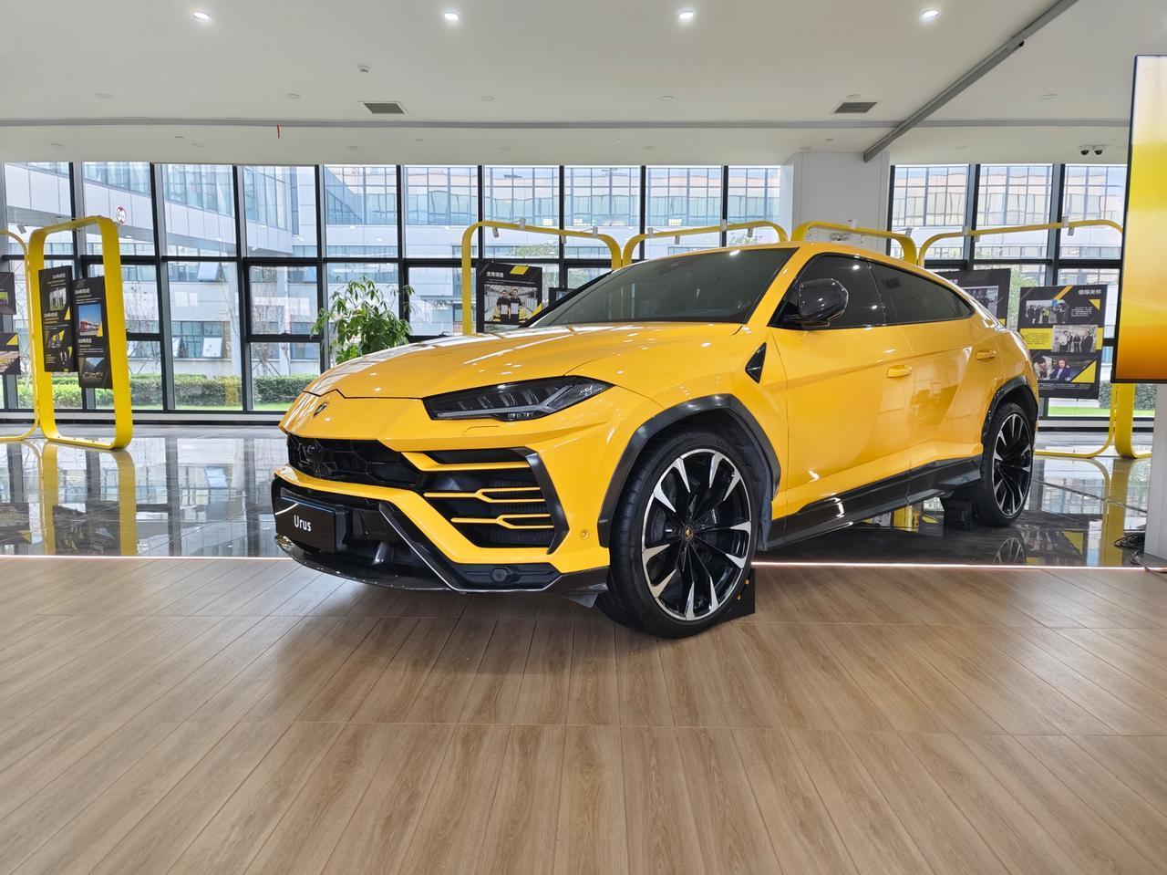 兰博基尼Urus、法拉利Purosangue、莲花ForMe，借给你开一周任开