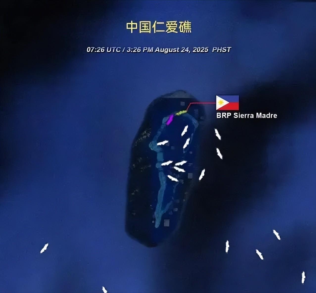 布劳纳又来“嘴上登陆”。这位菲军参谋长，拉着澳防长在军演看台上摆出胜利者姿态
