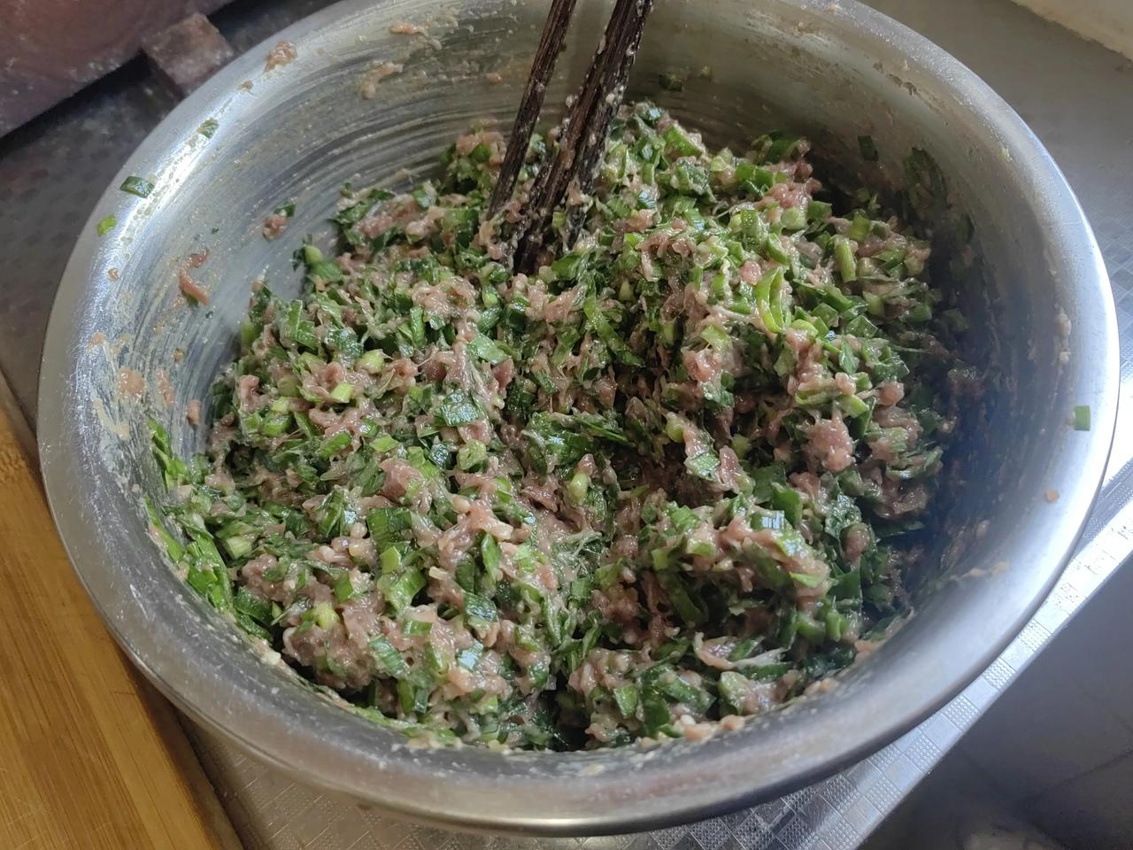 今天星期二，是我最轻松的一天。闺女的单位休星期二，吃了早饭就带孩子去紫玉公园玩