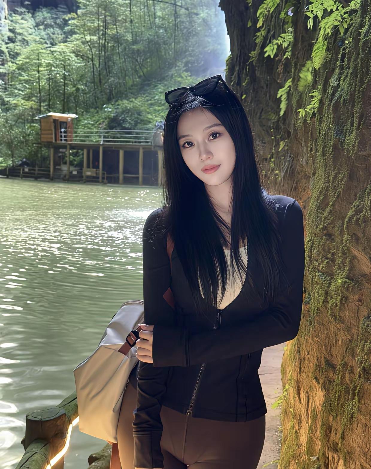 把自己还给自然，哪怕只有一天。在这个快节奏的时代，我们总是忙着赶路，却忘了感
