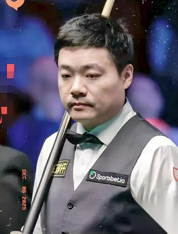 再也不盯丁俊晖的局了！英锦赛1/4决赛看完，我手心攥得全是汗。开局2-0