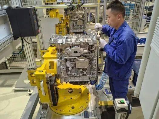 不管中国汽车发展得有多好，你都不得不承认，日本发动机最多约能跑160万公里，美国