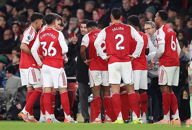 阿森纳阿森纳这场大胜还有另外一层意义。本赛季阿森纳在与积分靠前球队交手的时候，