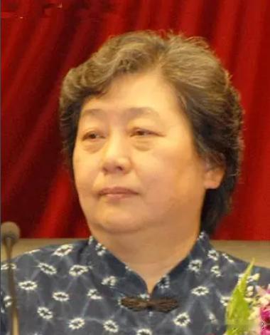 1982年，女飞行员刘晓连驾机飞行至700米高空时，一架歼击机突然贴近相撞，强大