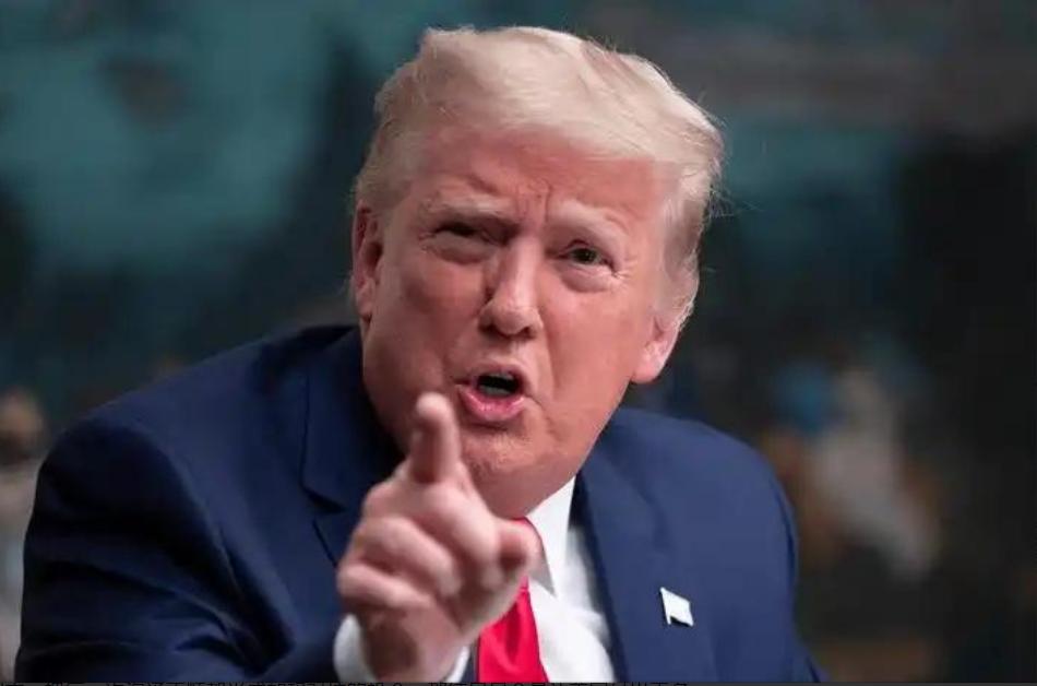 特朗普赌输了！中美没谈妥，美代表团回国后发难了！前几天，美国那边一个专门