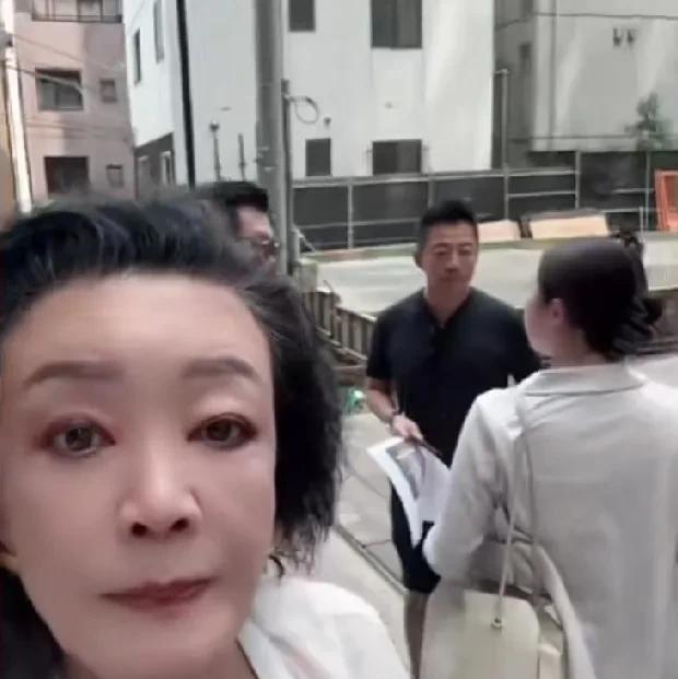 #记录我的2025#汪小菲行踪曝光带着马筱梅和老妈张兰在樱花国汇合，一起为麻六
