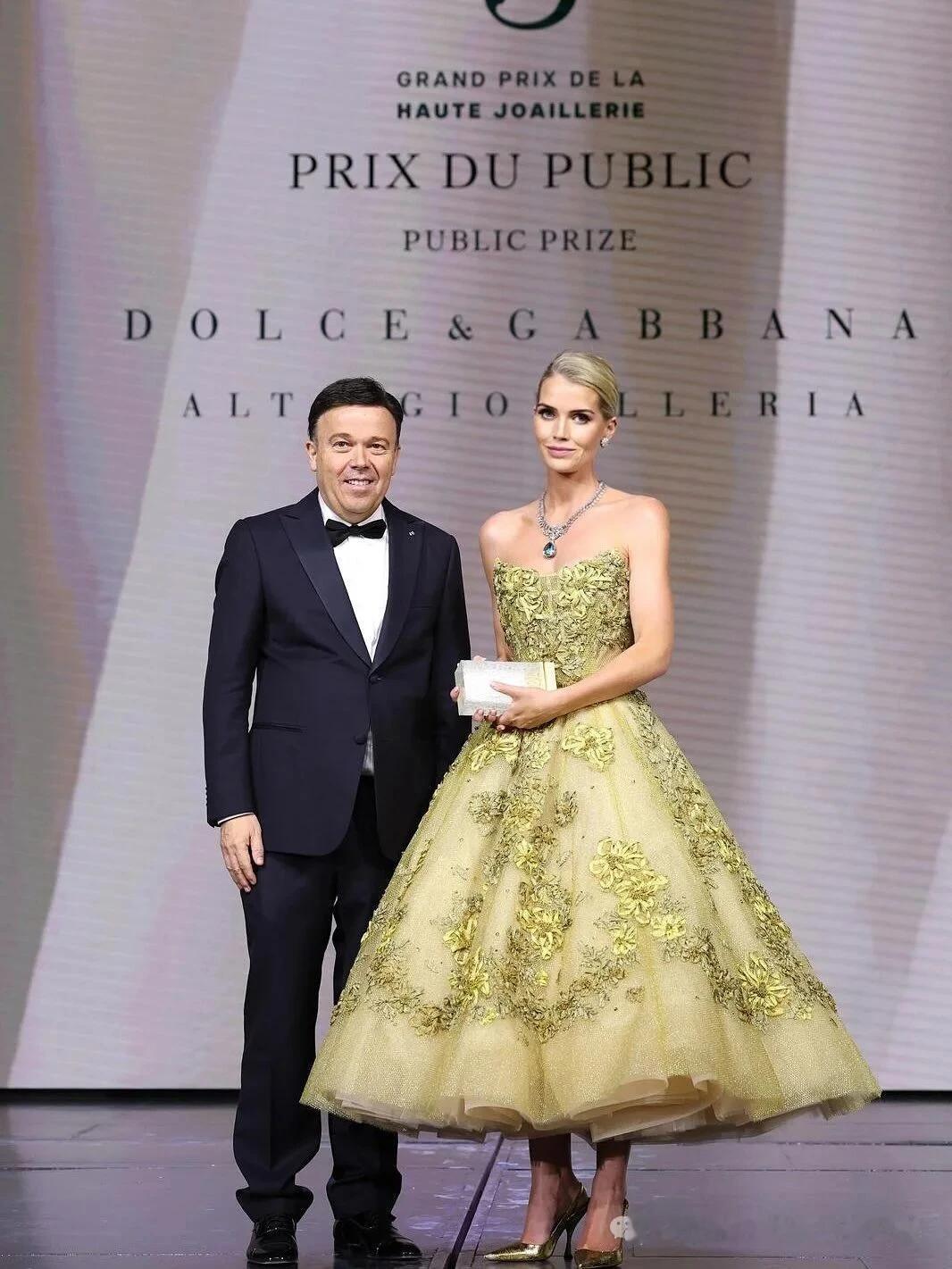 网上冲浪时在首页看到上周六（其实就前天）摩纳哥有一场比较隆重的珠宝活动：Gran