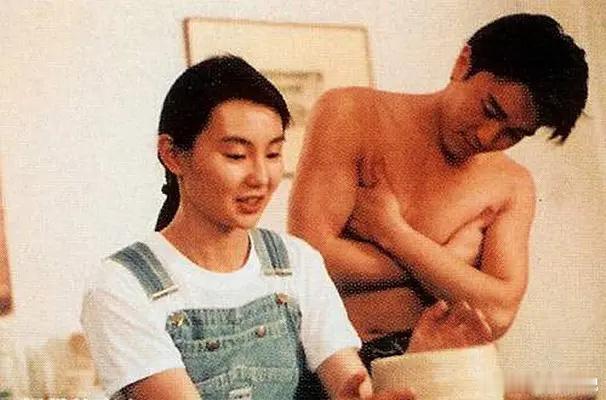 1992年1月25日，《家有喜事》香港上映。