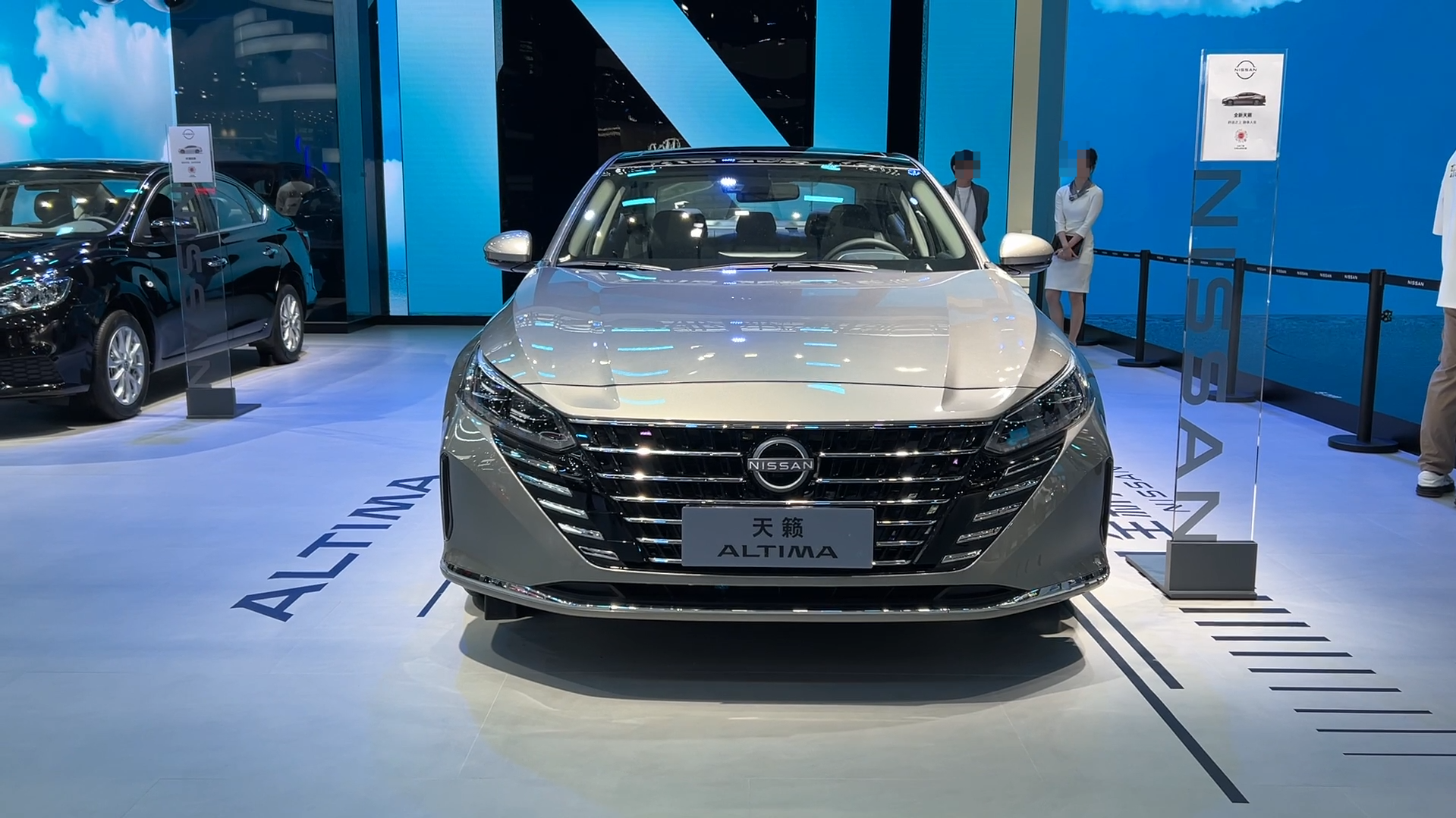 二手2022款日产天籁，8-9万就能看，家用通勤选哪款合适？天籁这款车，在乘坐舒适性、市场保有量以及