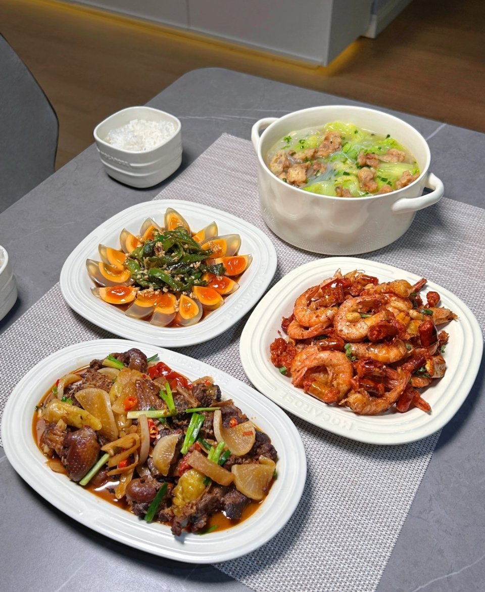 好好吃饭的一年年度干饭结算时刻！惊艳家常菜，全来唠一唠翻完一整年的干饭清单，最勾