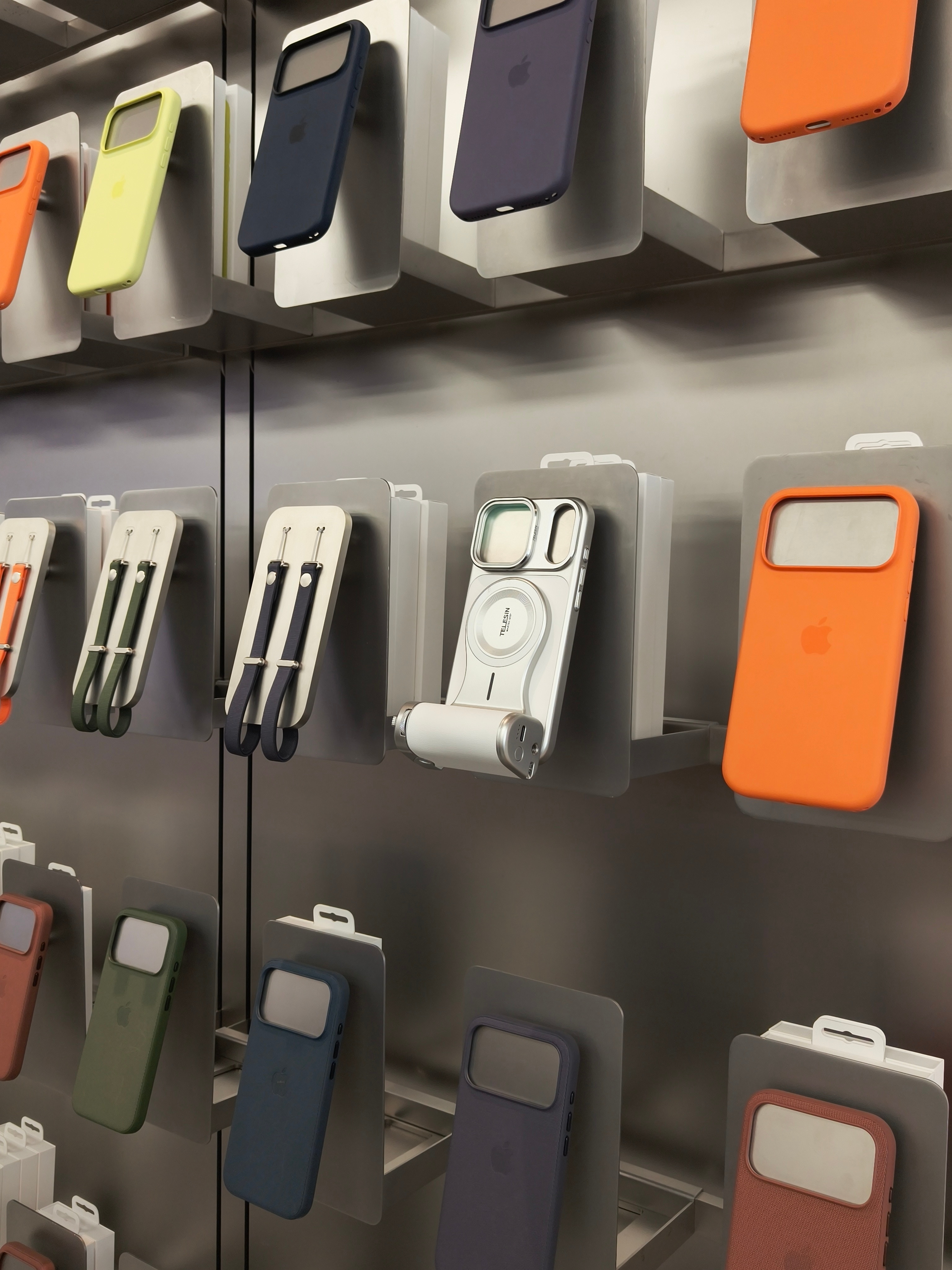 Telesin这款白色大师iPhone影像套装属实有点东西！看样子新3C