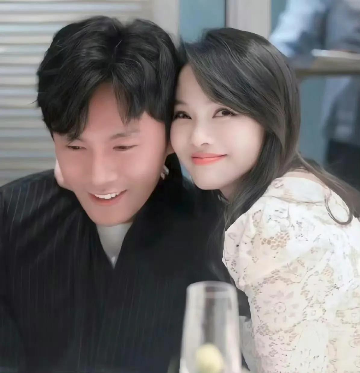 伊能静的神仙婚姻真相：老公不回家反成“异常事件”表面光鲜的明星夫妻，背地里竟活