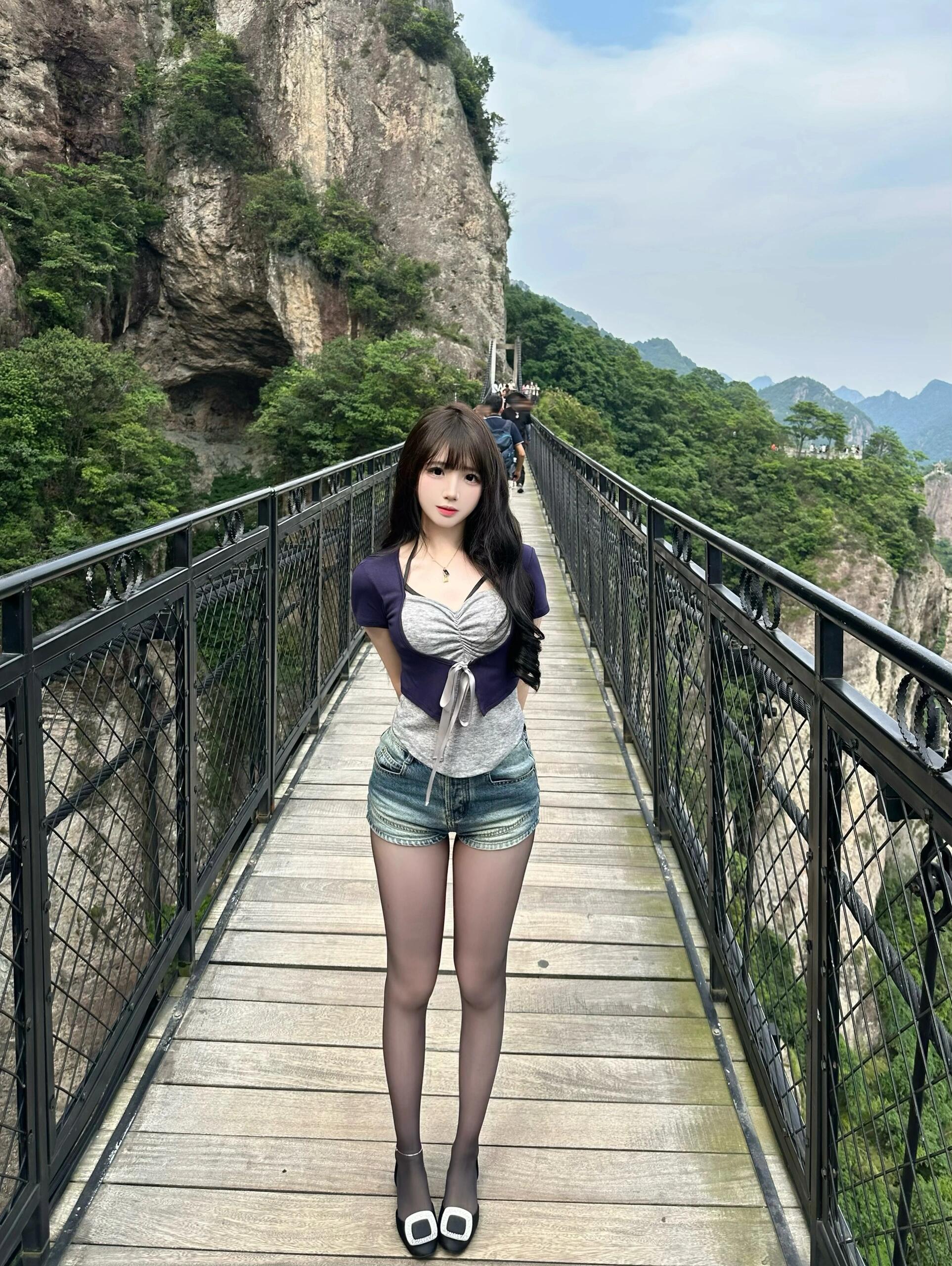 今天陪表妹来雁荡山游玩。