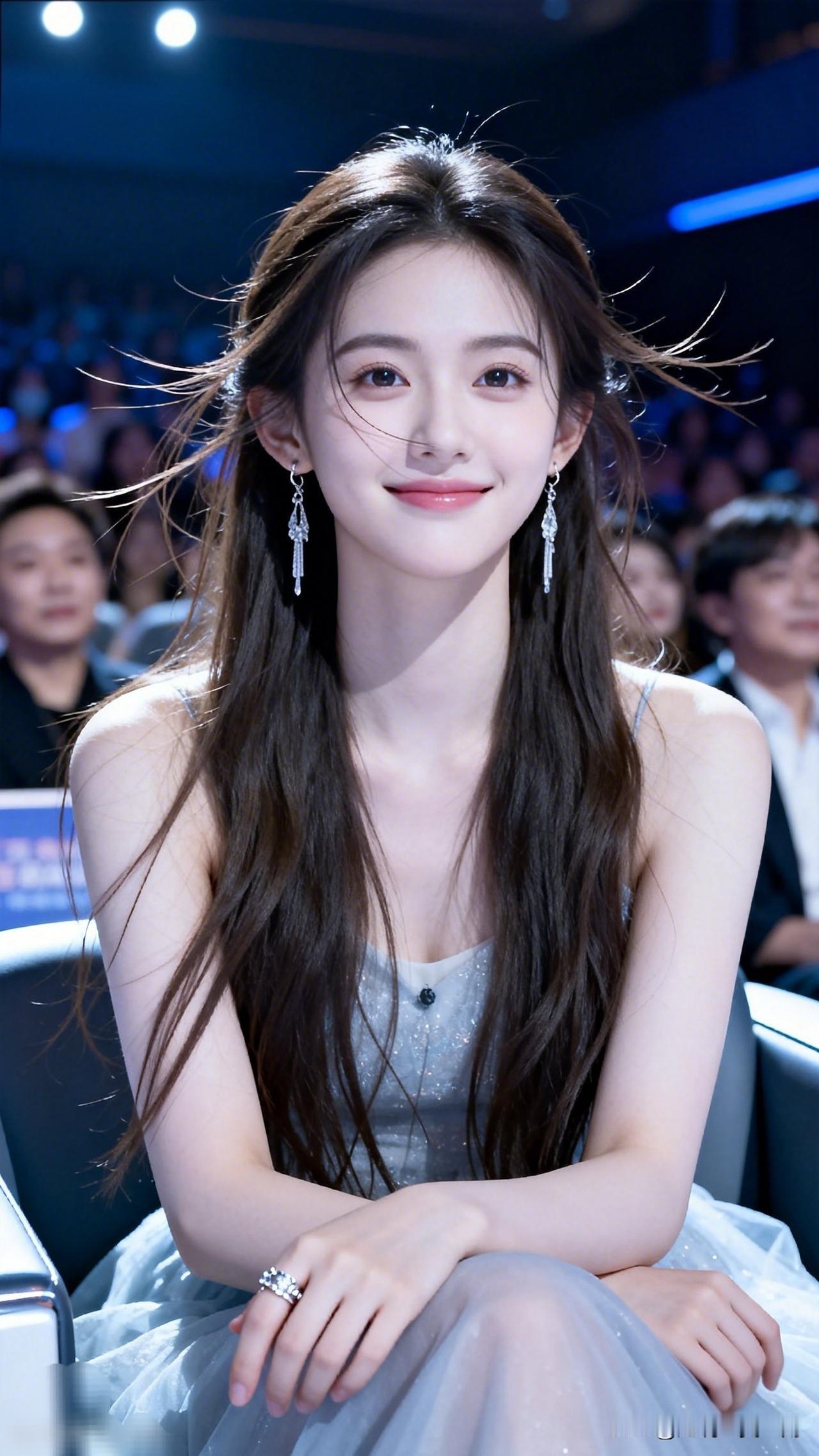 优雅女神坐镇红毯，闪闪发光的耳环和戒指，美不胜收！💃✨