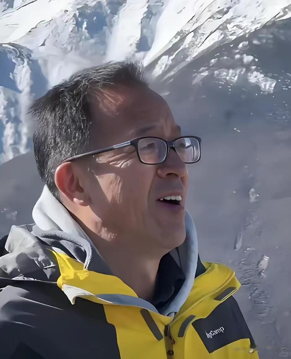 现在全网最糟心的男人就是俞敏洪了吧。不是因为新东方32周年庆生信被员工群嘲，