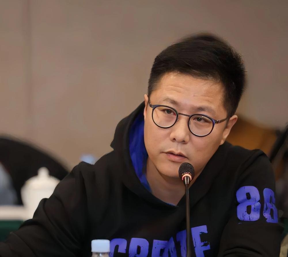 电视剧《主角》导演，你们一定看过他演的电视剧吧！以前在电视剧里经常看到他，我说这