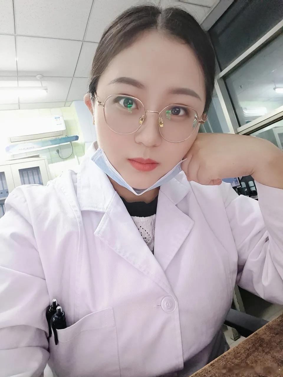 少妇超甜305漂亮小护士