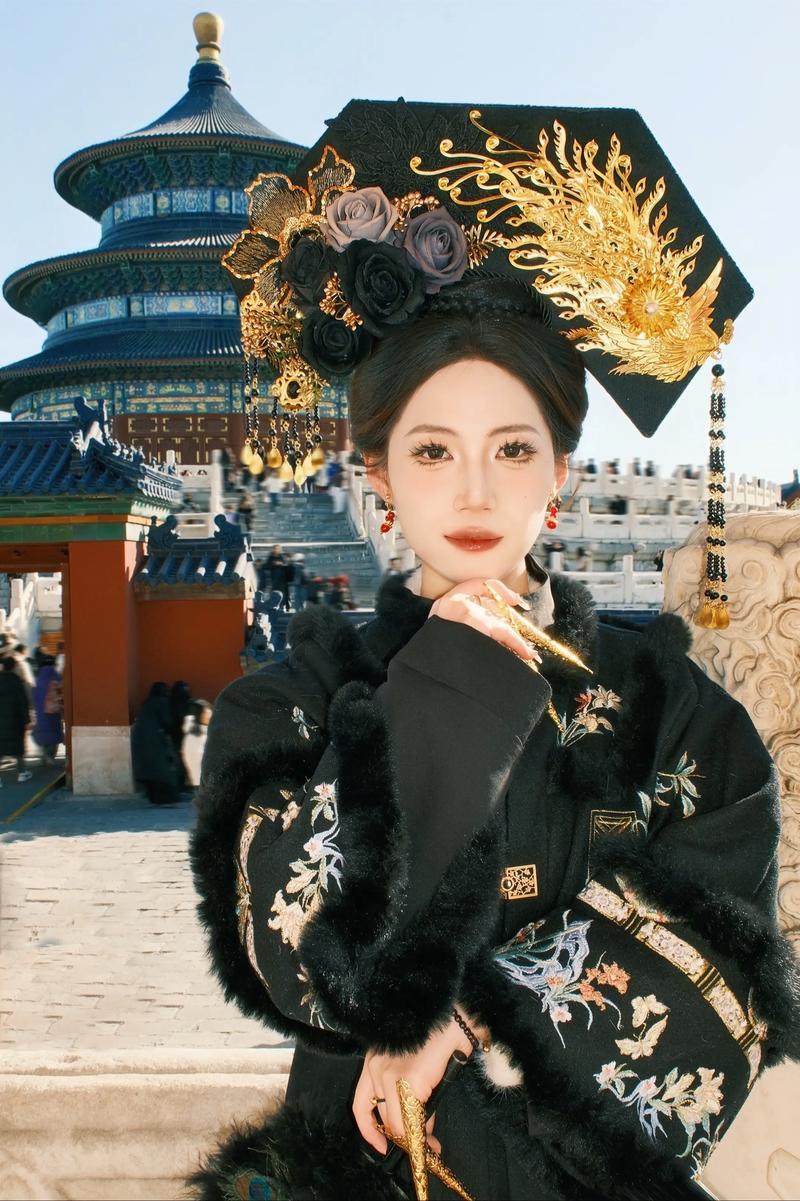 2026年1月5日，加州迪士尼乐园毒皇后扮演者SabrinaVonB在社交平