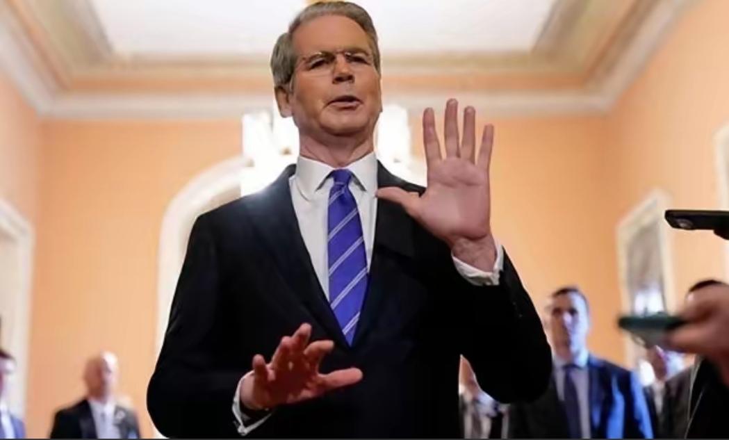 美国“子弹”已上膛，美财长通知中国交出稀土！话音刚落，中方停购大豆......