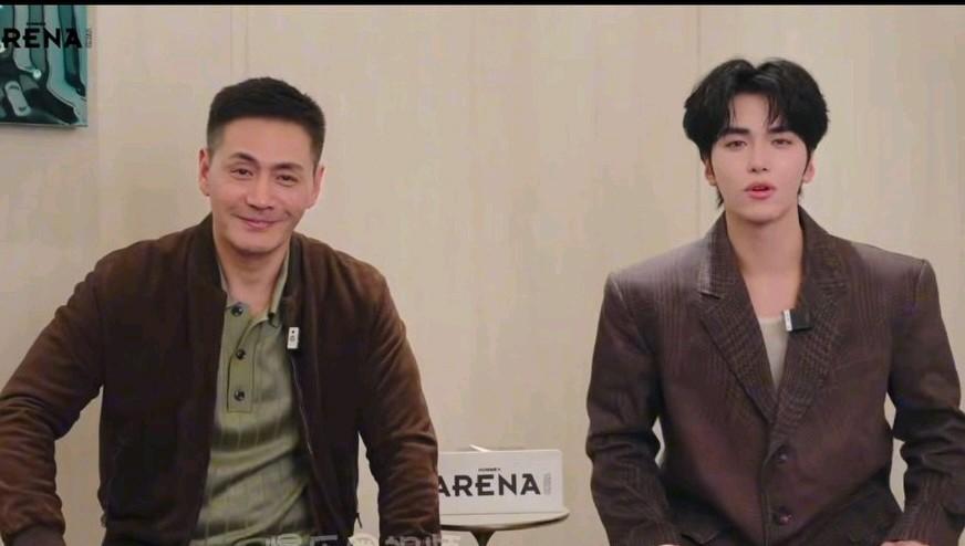 你更喜欢哪种帅？邵兵和儿子邵子恒都长得非常帅气有型，邵兵是中国男演员里长得比较硬