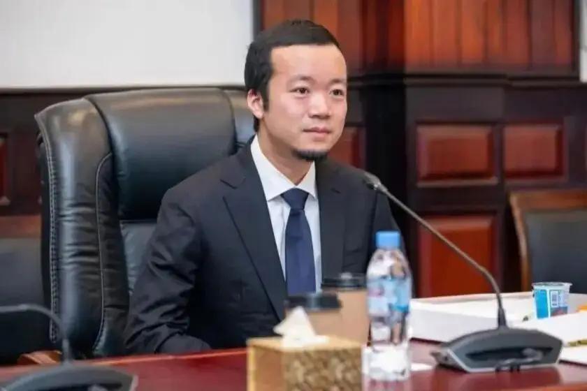 关于数一数二电诈头目陈志的国籍，美国纽约东区联邦检察官办公室提交的民事没收诉讼和