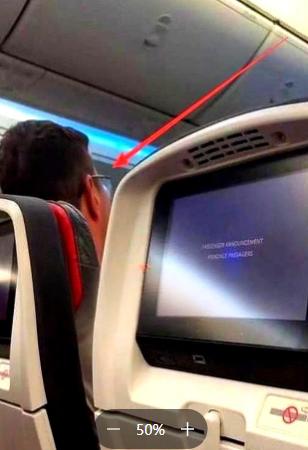 一句“滚回你们国家”，换来的是飞机调头回廊桥，和一机舱送别旧日傲慢的掌声。 