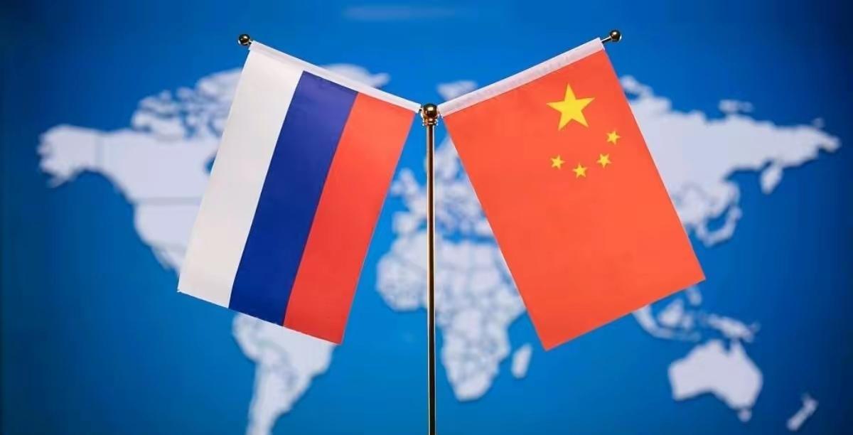 中国对俄罗斯施加压力了！俄罗斯对此事要认真处理！2月21日，在发生一辆载着八名中