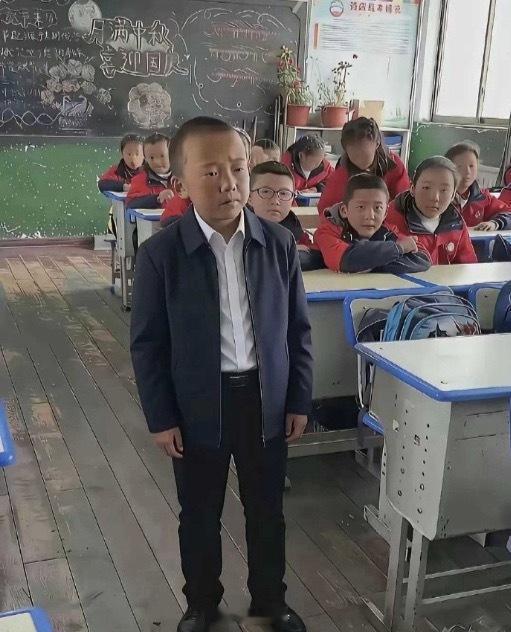 天生就是干领导的命和气质！
