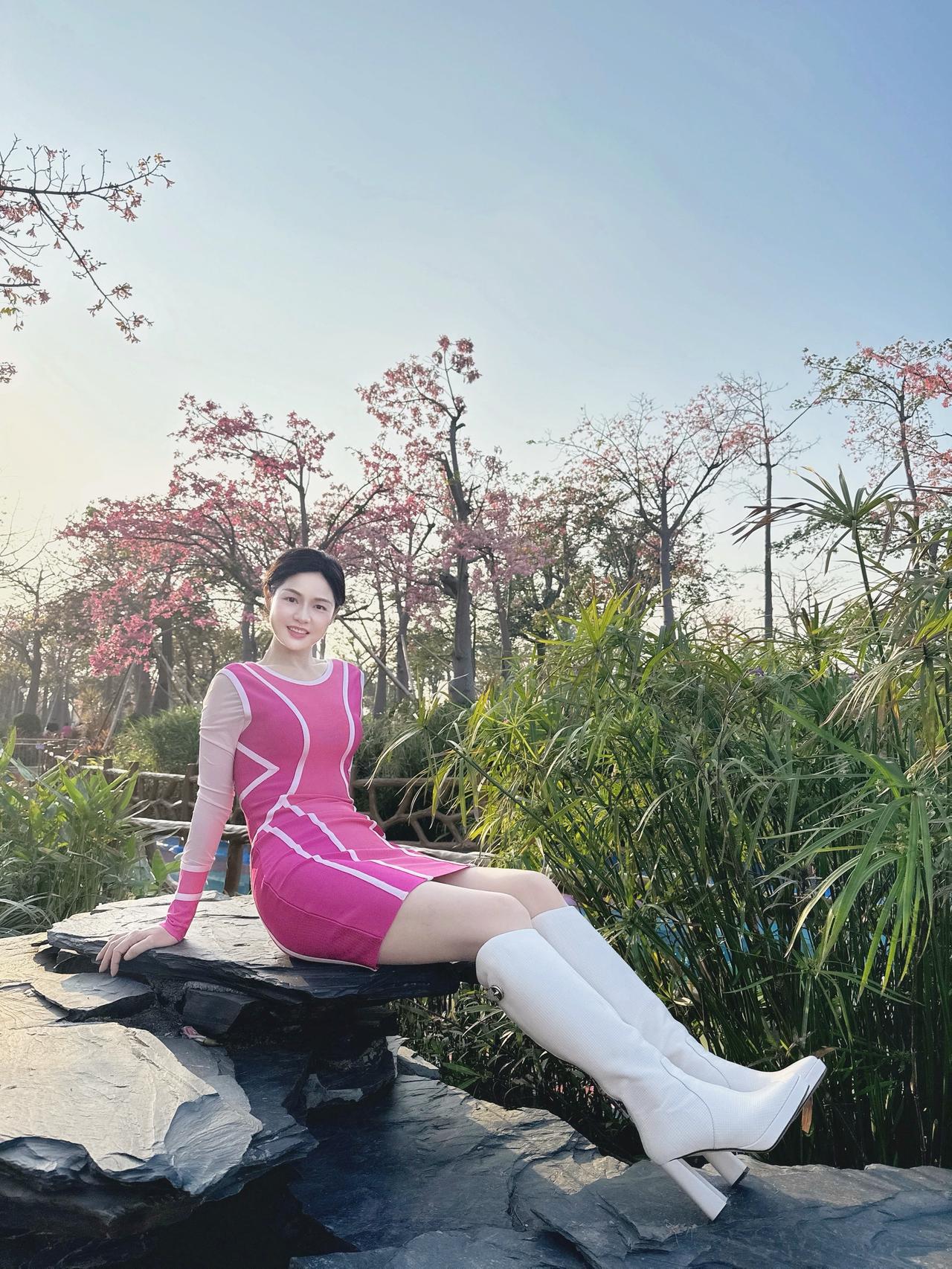 生活的小确幸，藏在每一个早起的清晨，喝杯热饮，看会儿晨光，日子就很美好。早安，享